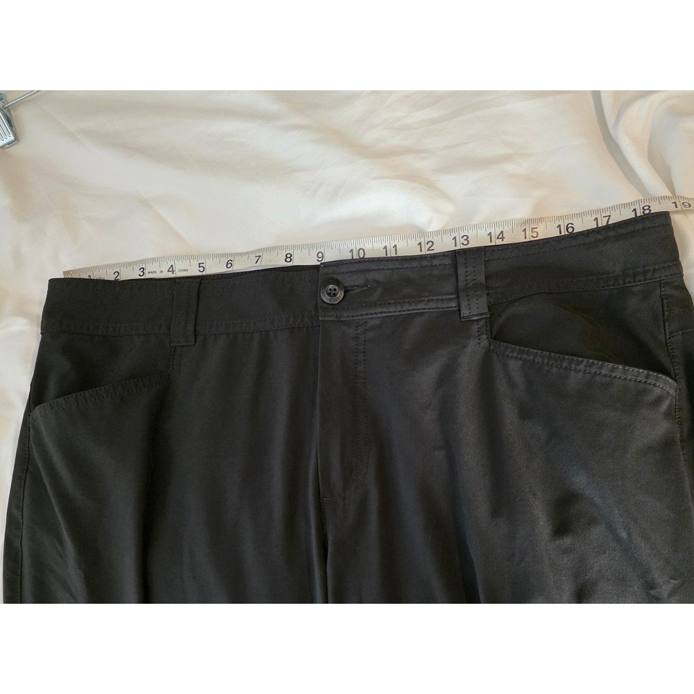 Eddie Bauer Womens Cargo Hiking Pants Size 16 Black Roll Up Leg Convertible - Picture 4 of 8